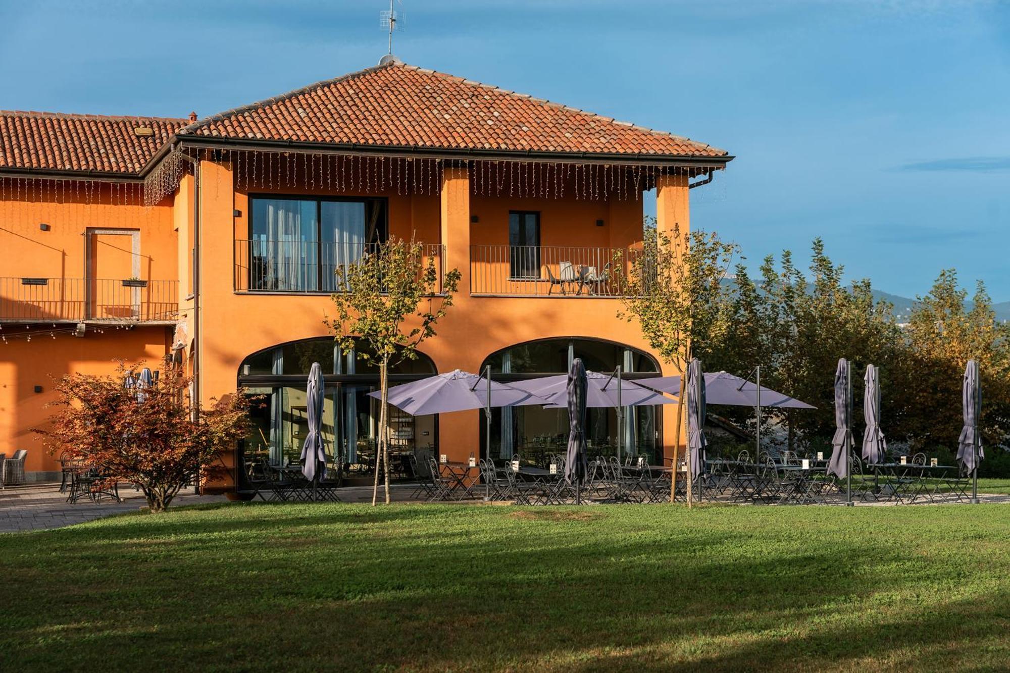 Equirelais Hotel Lomnago Kültér fotó